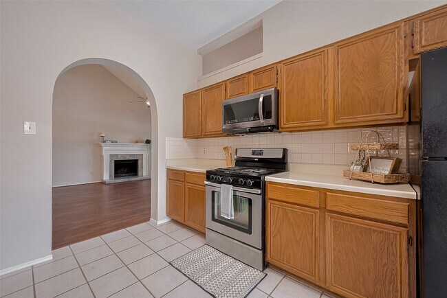 Building Photo - 5814 N Magazine Cir