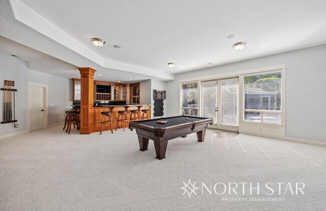 Building Photo - Stunning Bull Mountain Estate