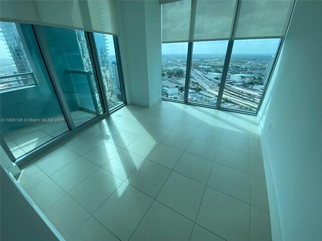 Building Photo - 888 Biscayne Blvd