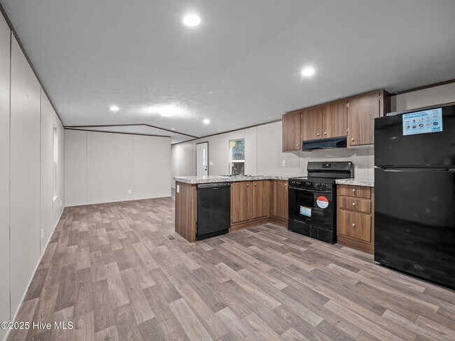 Building Photo - 113 Trott Ln