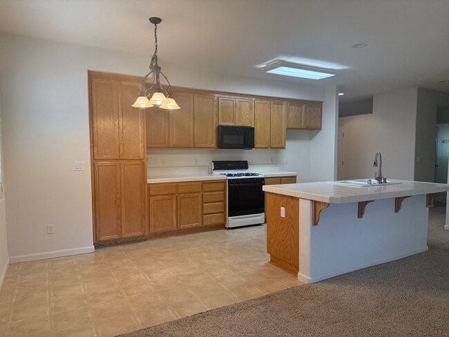 Building Photo - Hampton Park