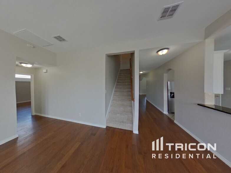 Building Photo - 1512 Autumnmist Dr