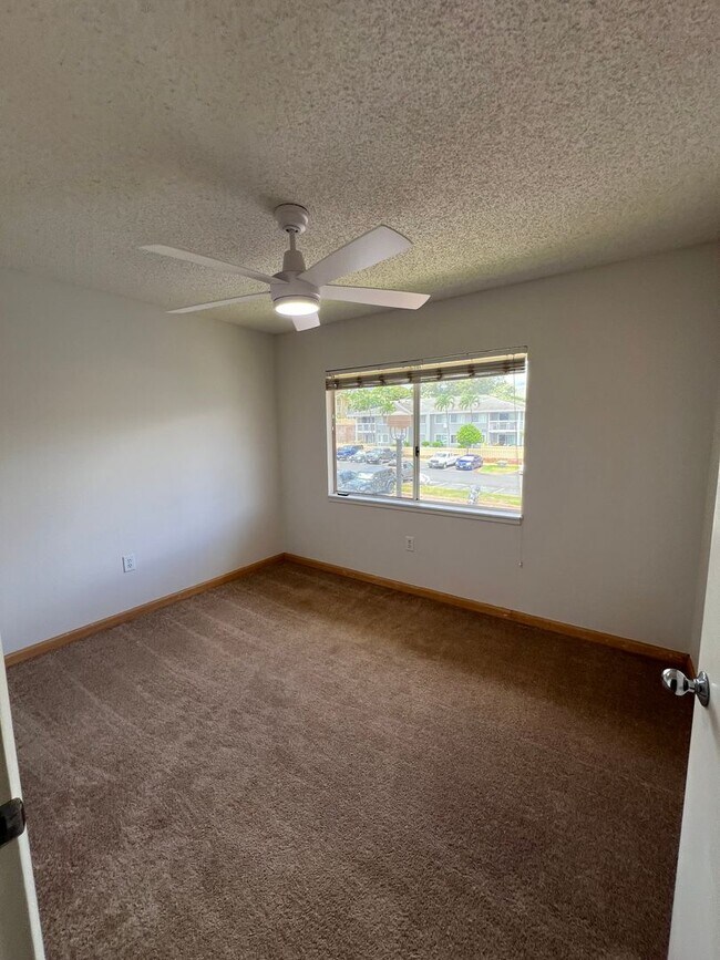 Building Photo - 2 Bedroom / 2 bath, 759 Sq Ft. unit with 2...