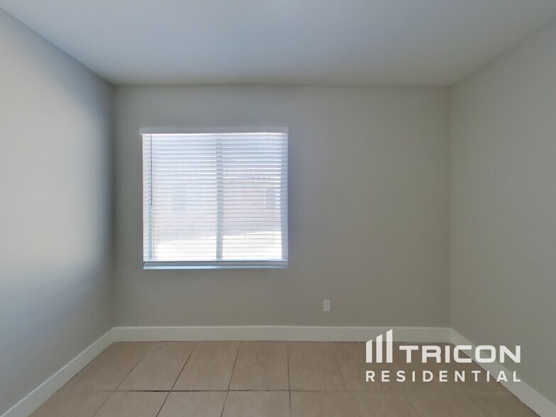 Building Photo - 4134 Blue Manor Ln