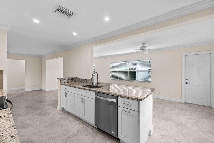 Building Photo - 2096 SW 13th Ter