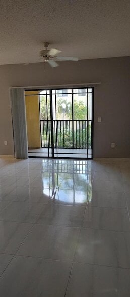Building Photo - 3019 Alcazar Pl