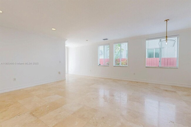 Building Photo - 3180 New York St