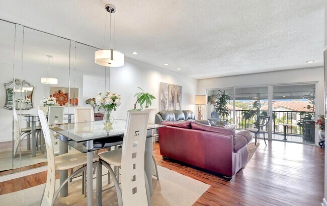 Building Photo - 4070 Tivoli Ct