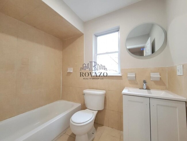 Building Photo - 197 N 11th St