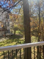 Building Photo - 2104 Stoney Run Cir