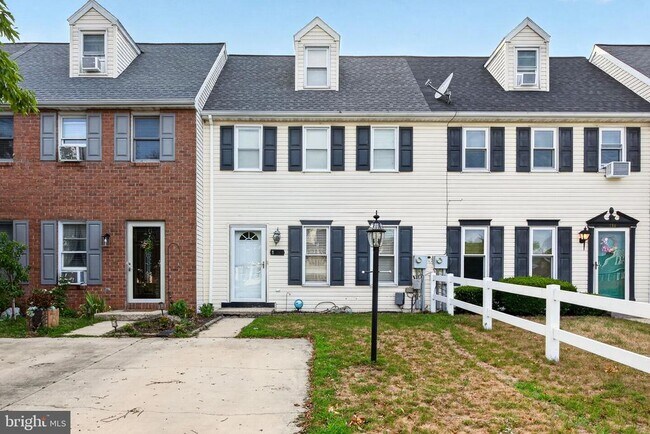 Building Photo - 134 Ashley Dr