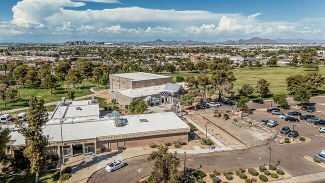 Building Photo - 413 E Southern Ave