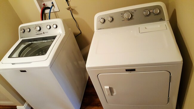 Washer & Dryer (in Downstairs Bathroom) - 257 S Skidmore St