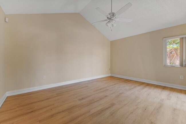 Building Photo - 118 Knoll Way