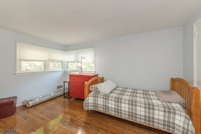 Building Photo - 123 Smull Ave