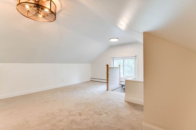 Building Photo - Beautifully Updated 4 BR/2 BA Upper-Level Duplex in Minneapolis with 2-Car Garage!