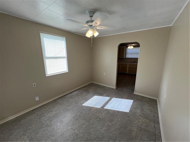 Building Photo - 638 Ave F