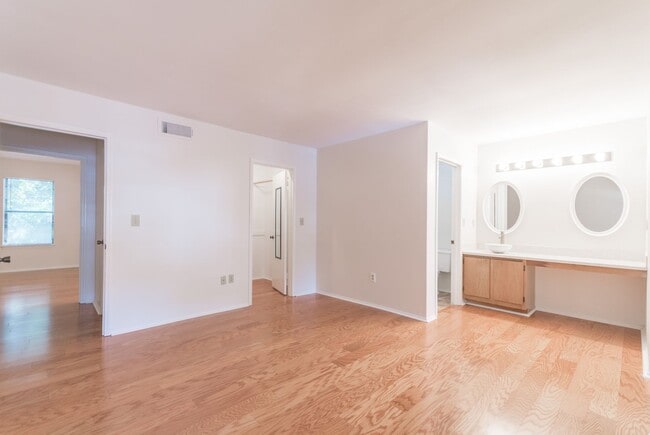 Building Photo - 2BR/2.5BA condo in Brandon Mill Farms in S...
