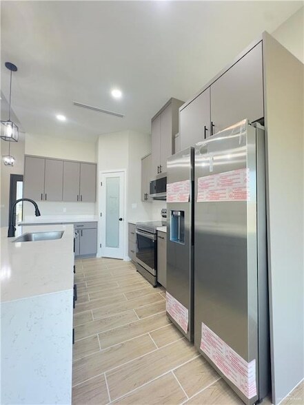 Building Photo - 1003 Durango Dr