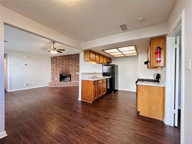 Building Photo - 9317 Kempler Dr