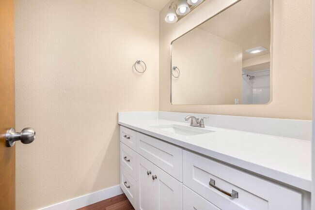 Building Photo - 4758 153rd Ave SE