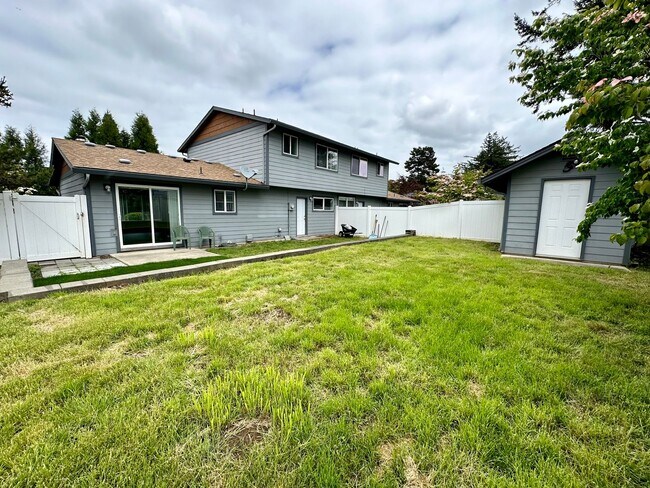 Building Photo - LF1460-B