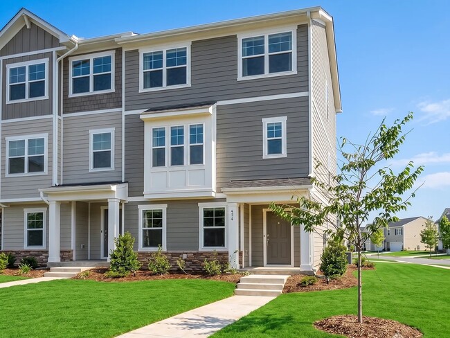 Front View1 - 474 Carolina Springs Blvd