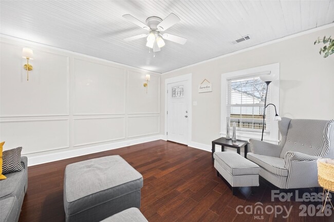 Building Photo - 421 Annafrel St