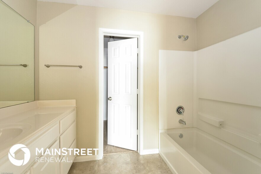 Building Photo - 11023 Inner Canyon