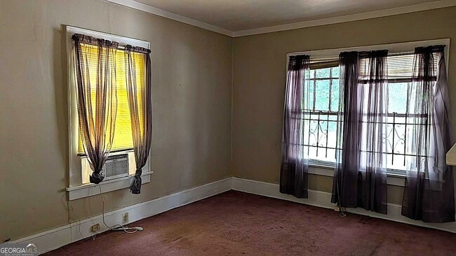 Building Photo - 672 Bowden St