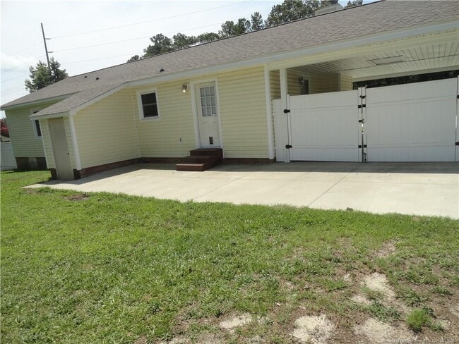 Building Photo - 2664 Strickland Bridge Rd