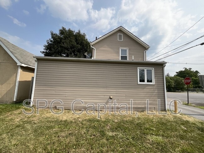 Building Photo - 138 E South St