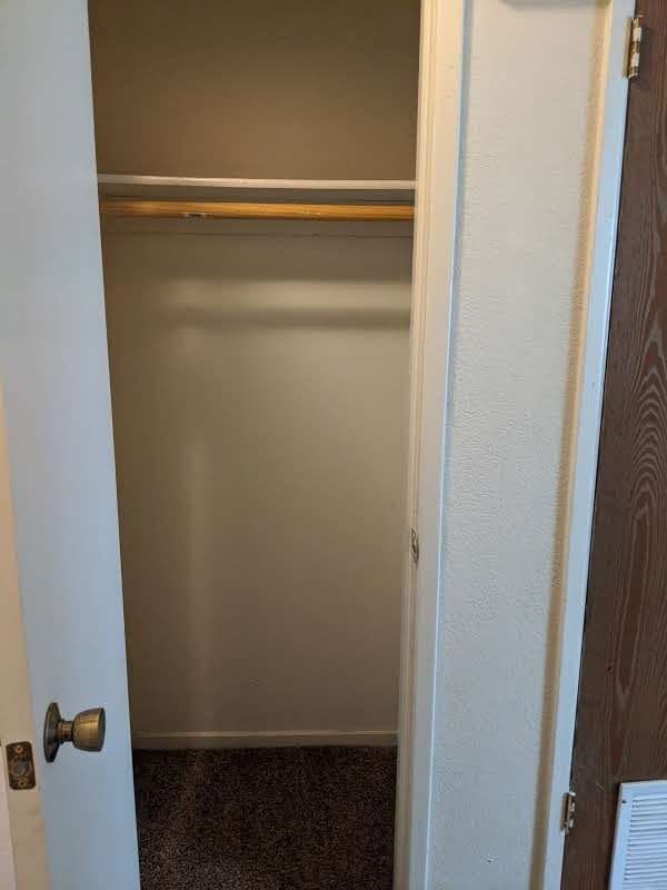 Building Photo - Competitively priced Two Bedroom Apartment...