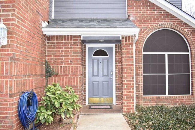 Building Photo - Lovely 3-2-2 in Ft. Worth in Desirable Loc...