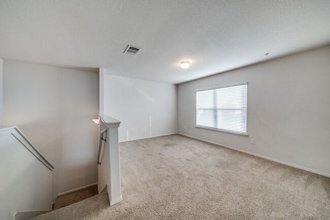 Building Photo - 3-BEDROOM HOME IN CROSSING AT WINDCREST