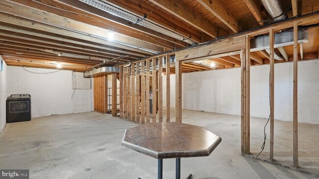 Building Photo - 11921 Stonehenge Dr