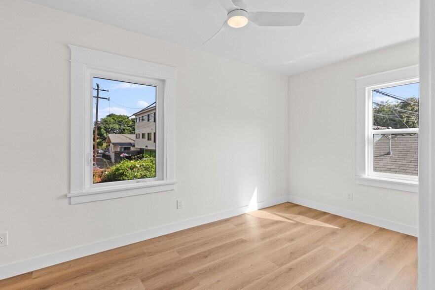 Building Photo - 526 Lime Ave