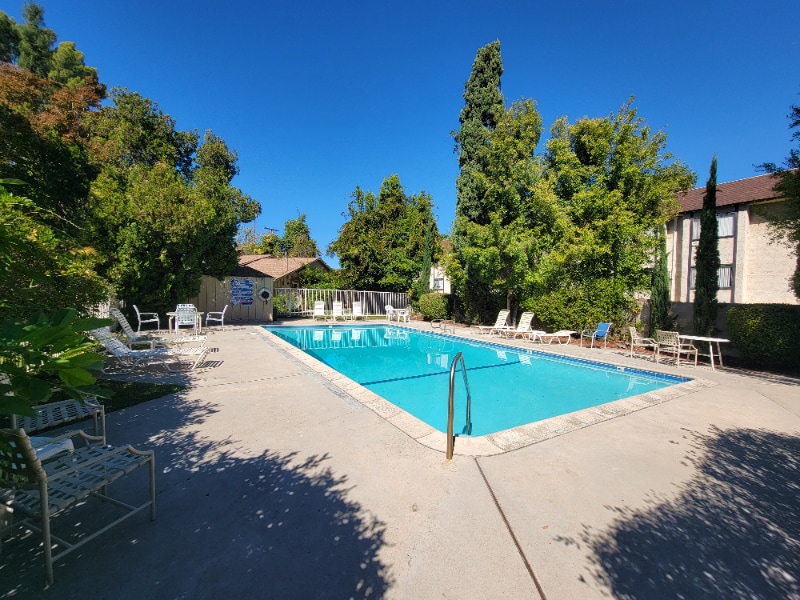 Building Photo - 13556 Wyandotte St