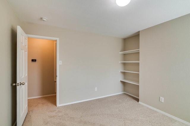 Building Photo - 25 Larkspur Dr