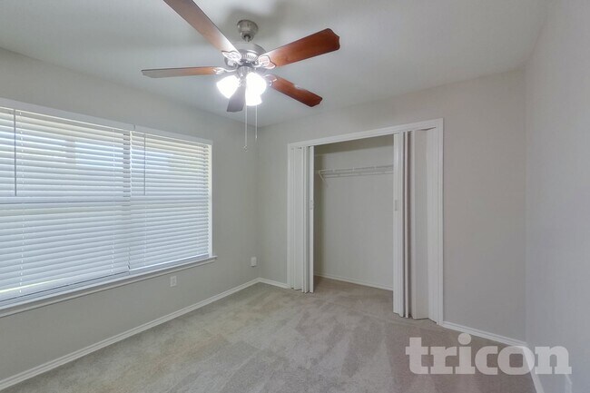 Building Photo - 3521 Kirby Creek Dr