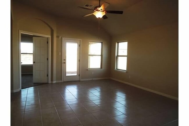 Building Photo - 3709 Mineral Dr