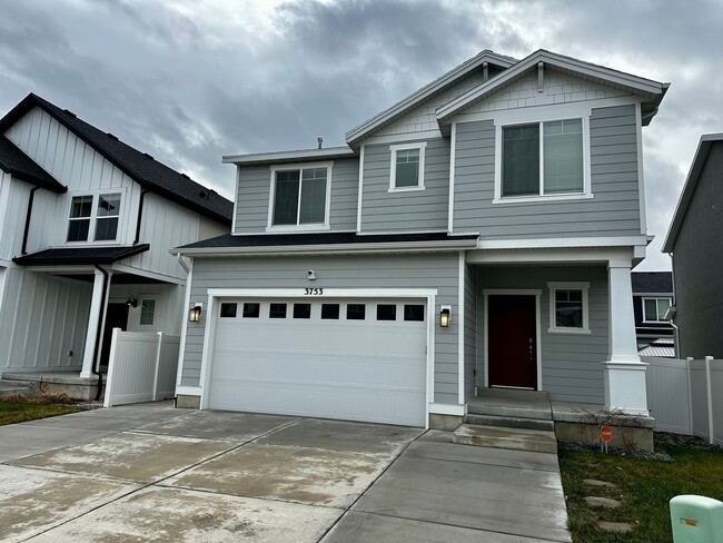 Building Photo - Great Lehi Home Now Available!