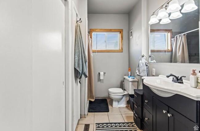 Master Bathroom - 175 N Main St