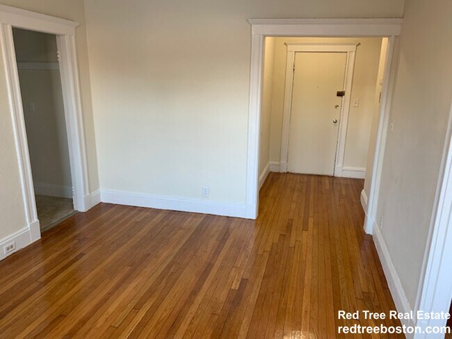 Building Photo - 1173 Boylston St