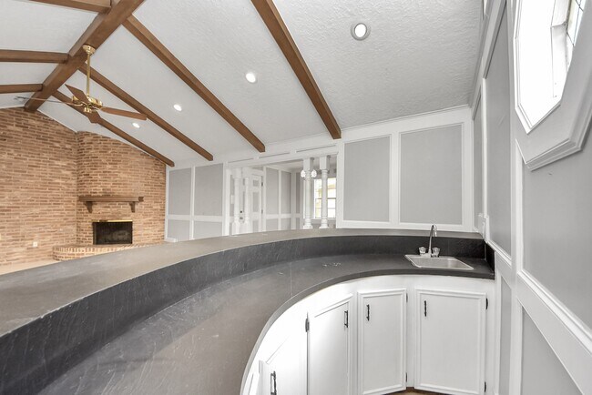 Building Photo - 7510 Renmark Ln
