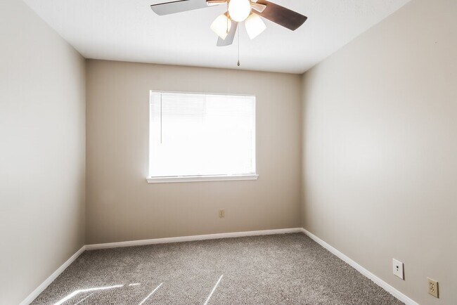 Building Photo - 29127 Waltham St