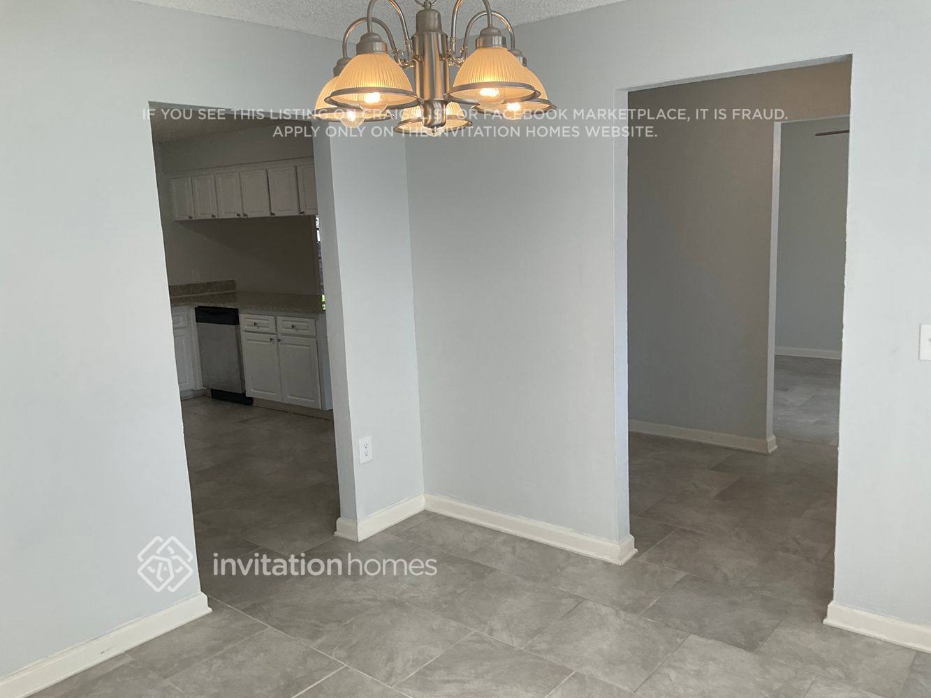 Building Photo - 810 Sandalwood Dr