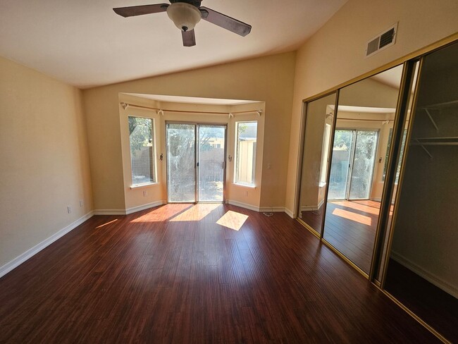 Building Photo - Single story home in Riverside Airport Nei...
