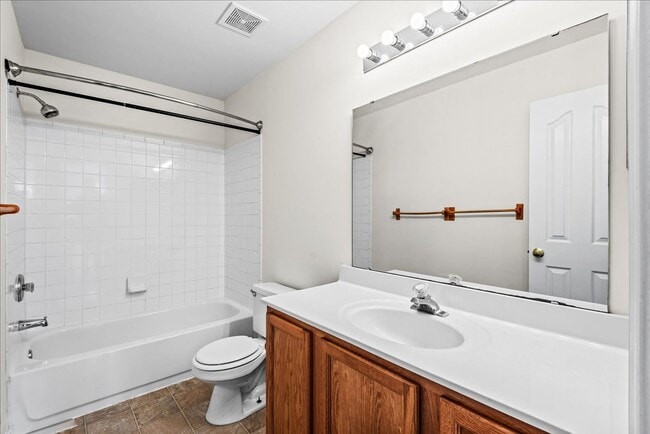 Building Photo - Near VRE and I-95!