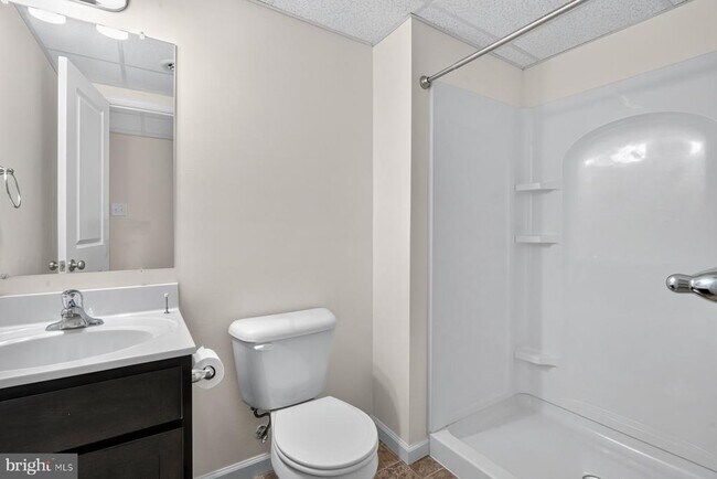 Building Photo - 109 Holstein Dr
